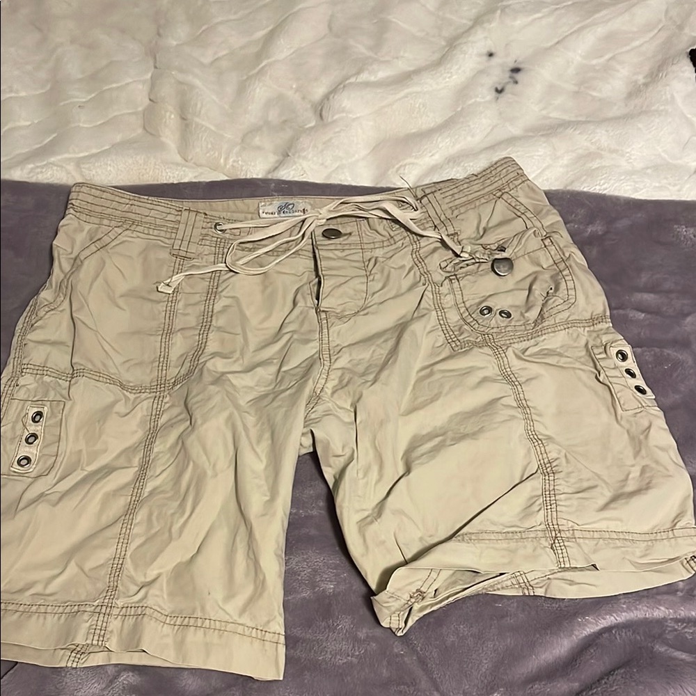 SO Tan Cargo Shorts with Adjustable Waistband